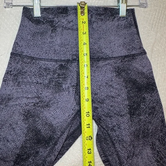 Lululemon Align Crop Pixel Print | size 4 - Picture 7 of 9